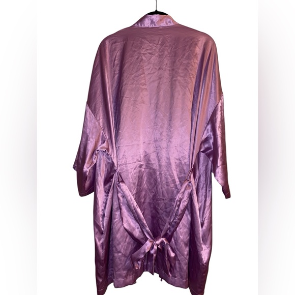 Victoria Secret Intimates Satin Lavender Robe with Belt- One Size - Picture 6 of 9